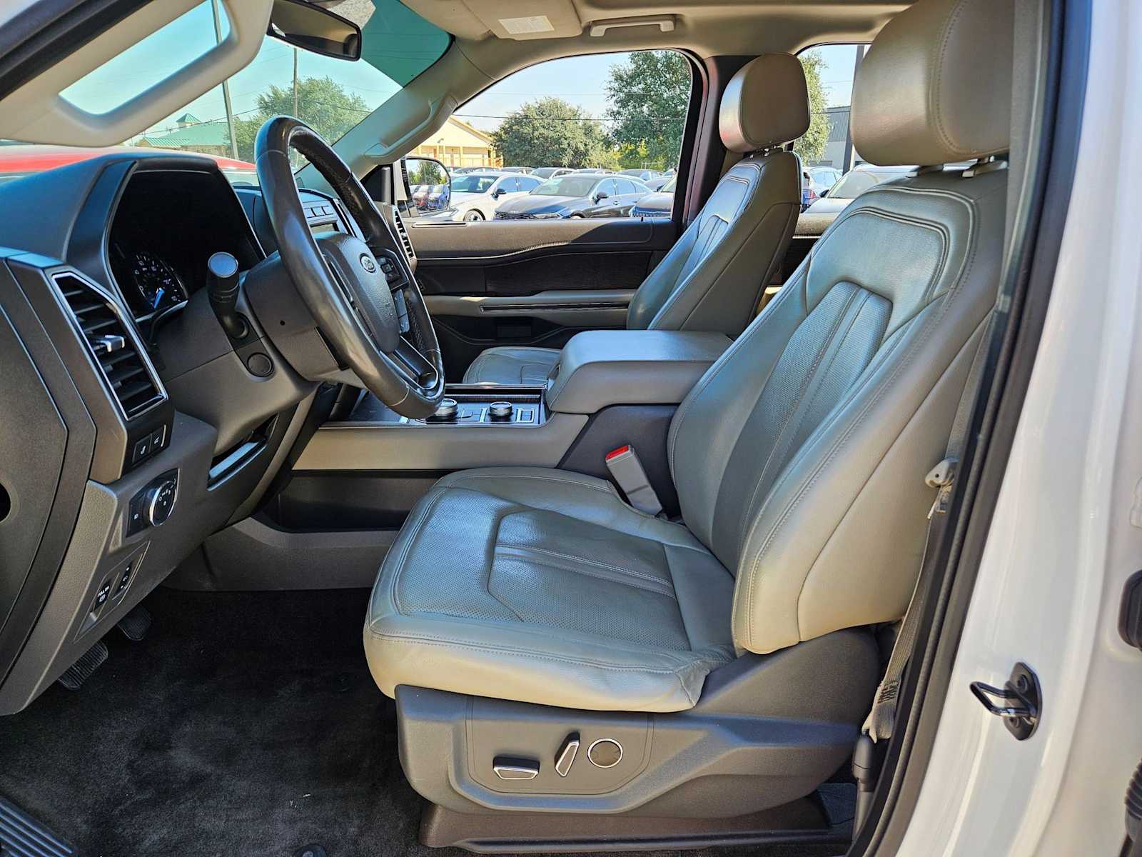 Thumbnail: 2018 Ford Expedition - 16