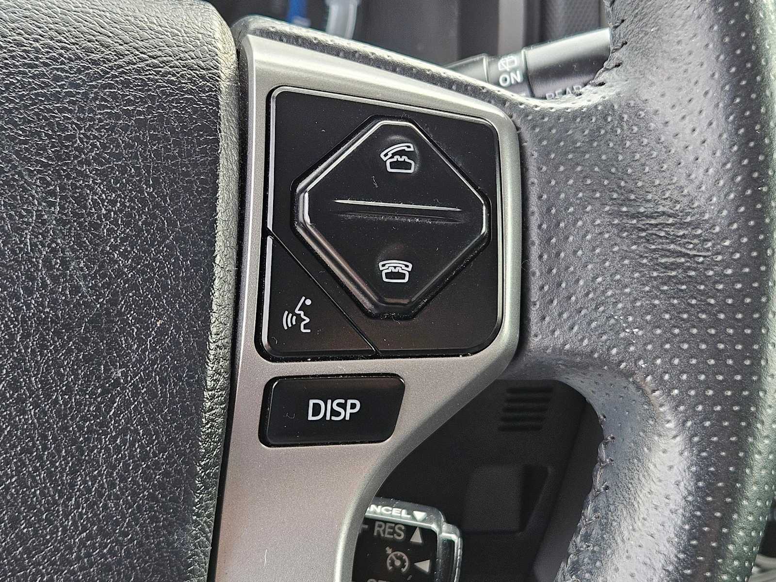 Thumbnail: 2018 Toyota 4Runner - 22