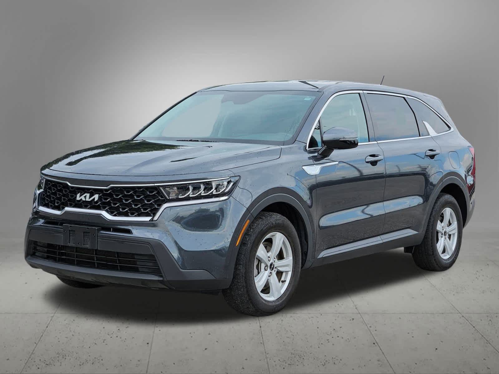Thumbnail: 2023 Kia Sorento - 9