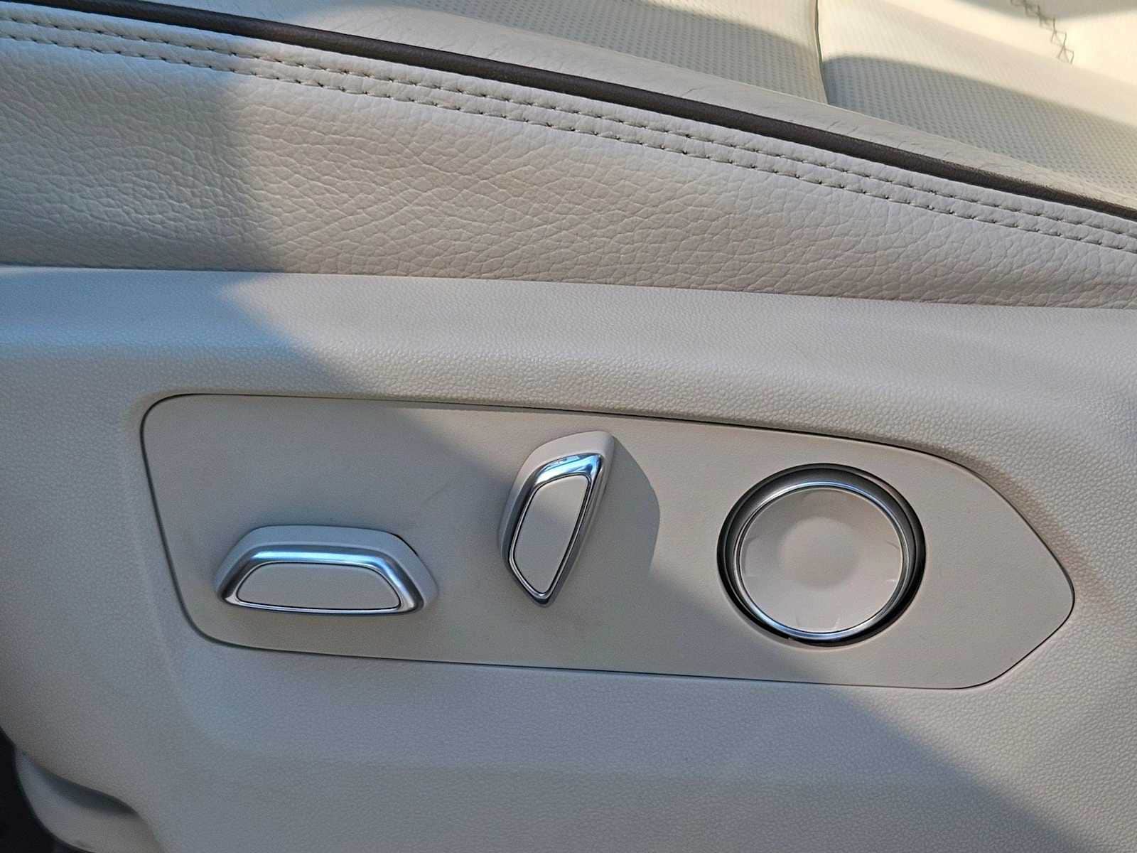 Thumbnail: 2021 GMC Yukon - 18