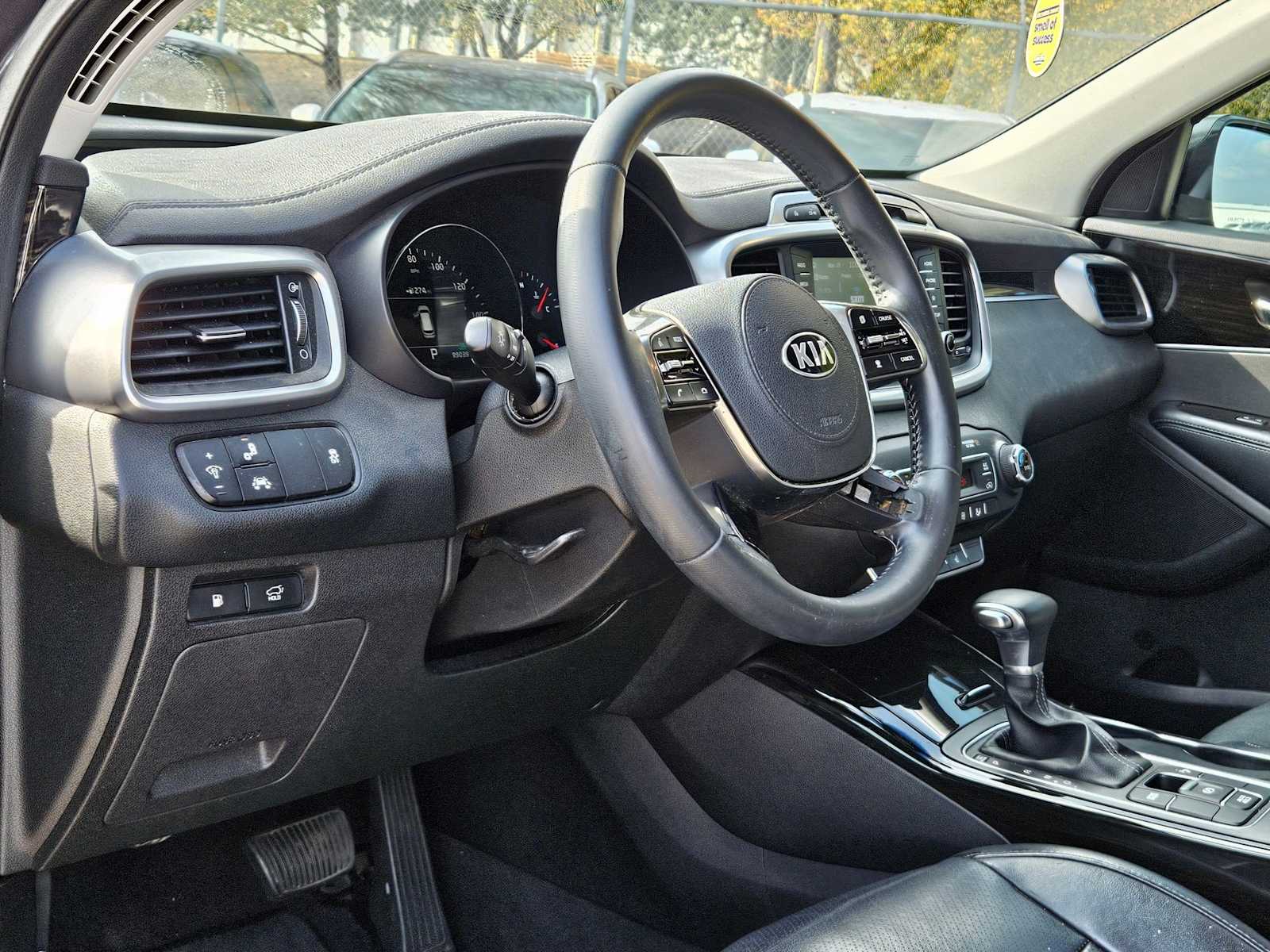 2019 Kia Sorento EX photo 2