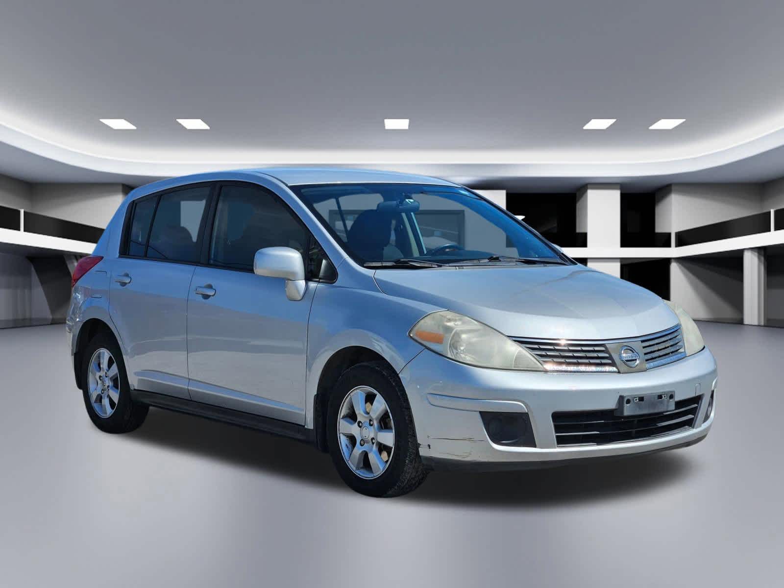 Thumbnail: 2009 Nissan Versa - 7