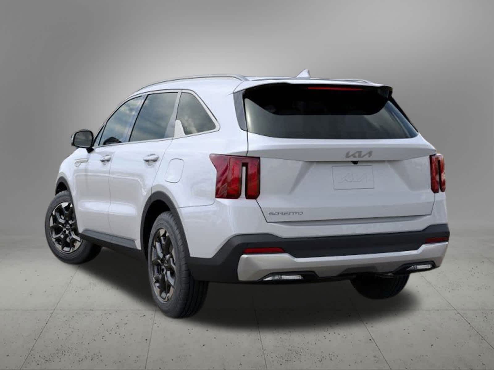 2025 Kia Sorento S photo 4