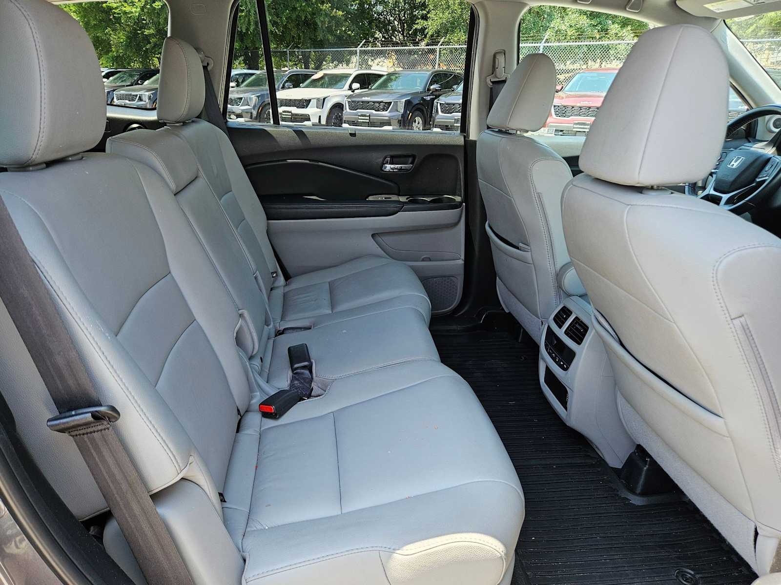2020 Honda Pilot EX-L 17