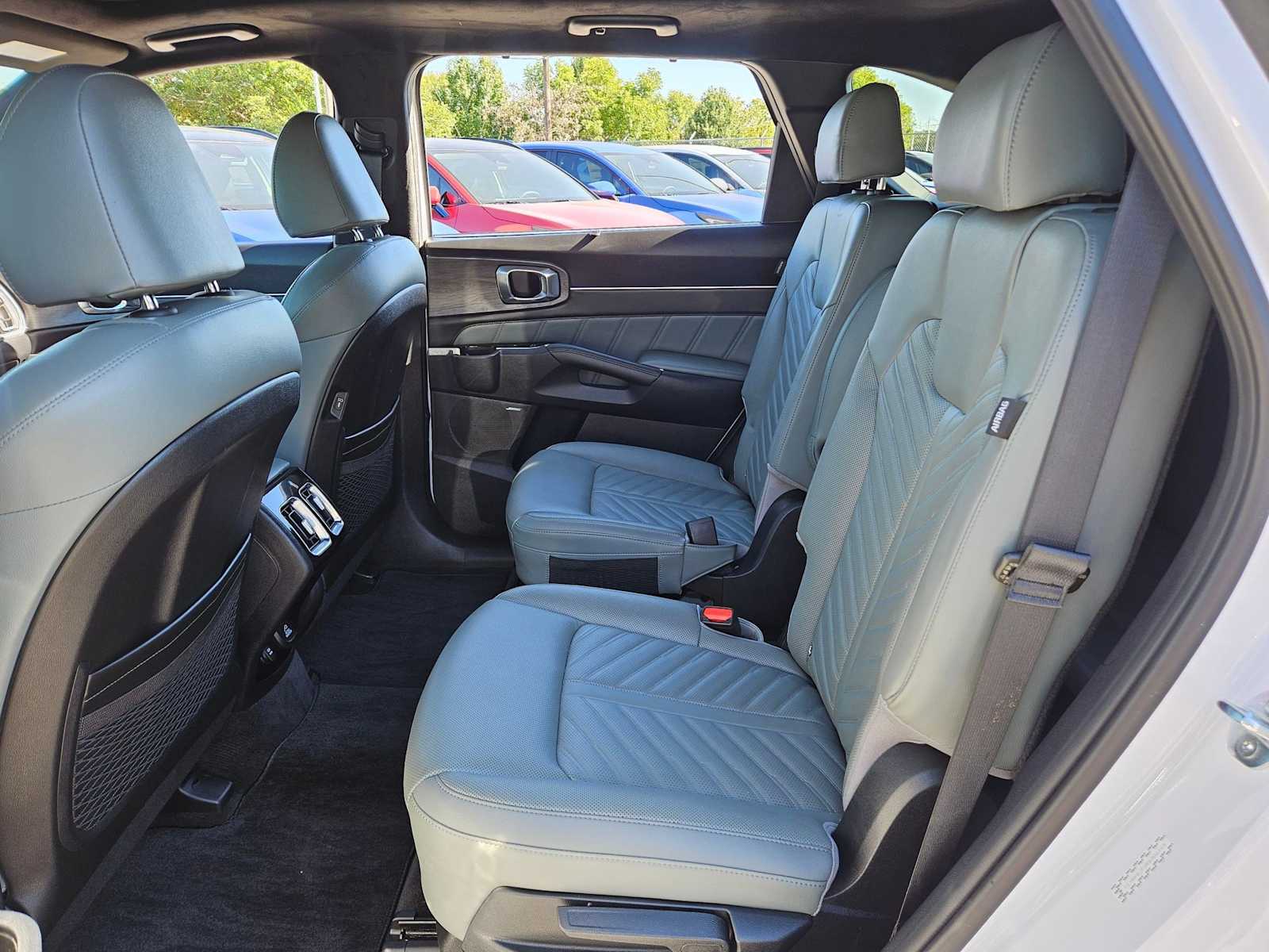 Thumbnail: 2024 Kia Sorento - 21