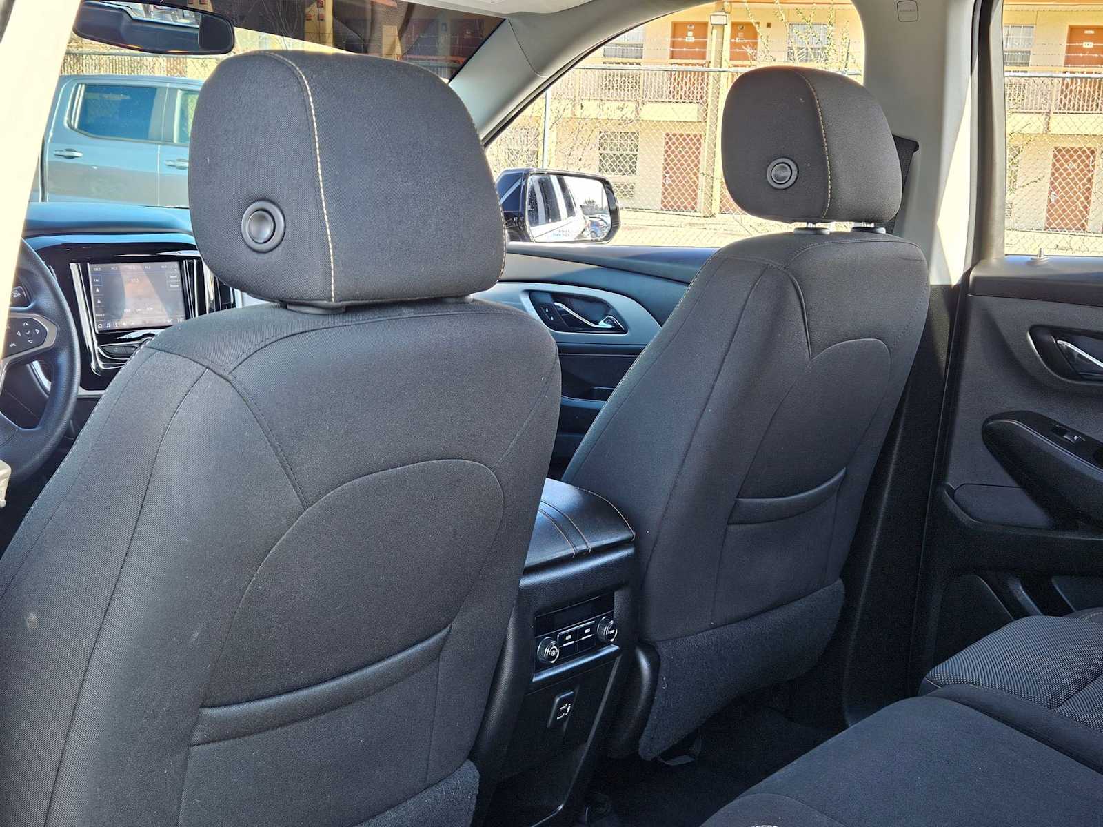 Thumbnail: 2020 Chevrolet Traverse - 19