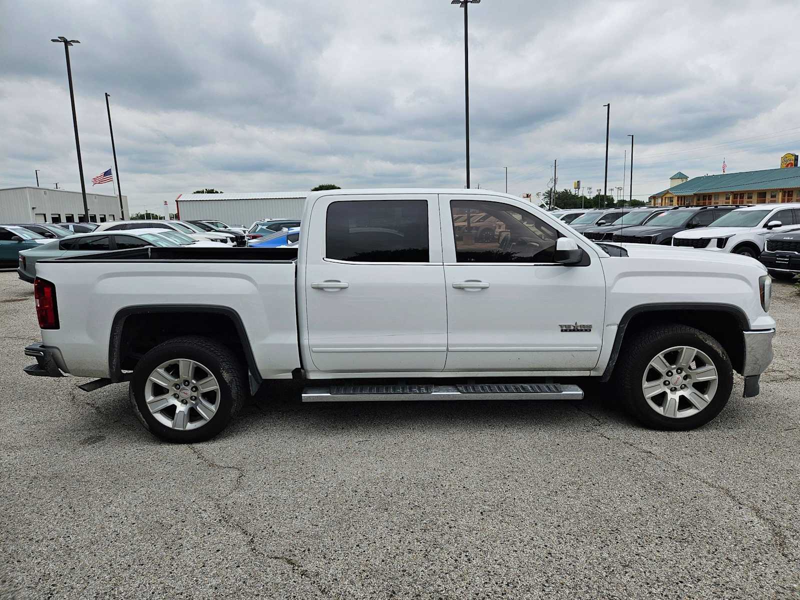 Thumbnail: 2017 GMC Sierra 1500 - 7