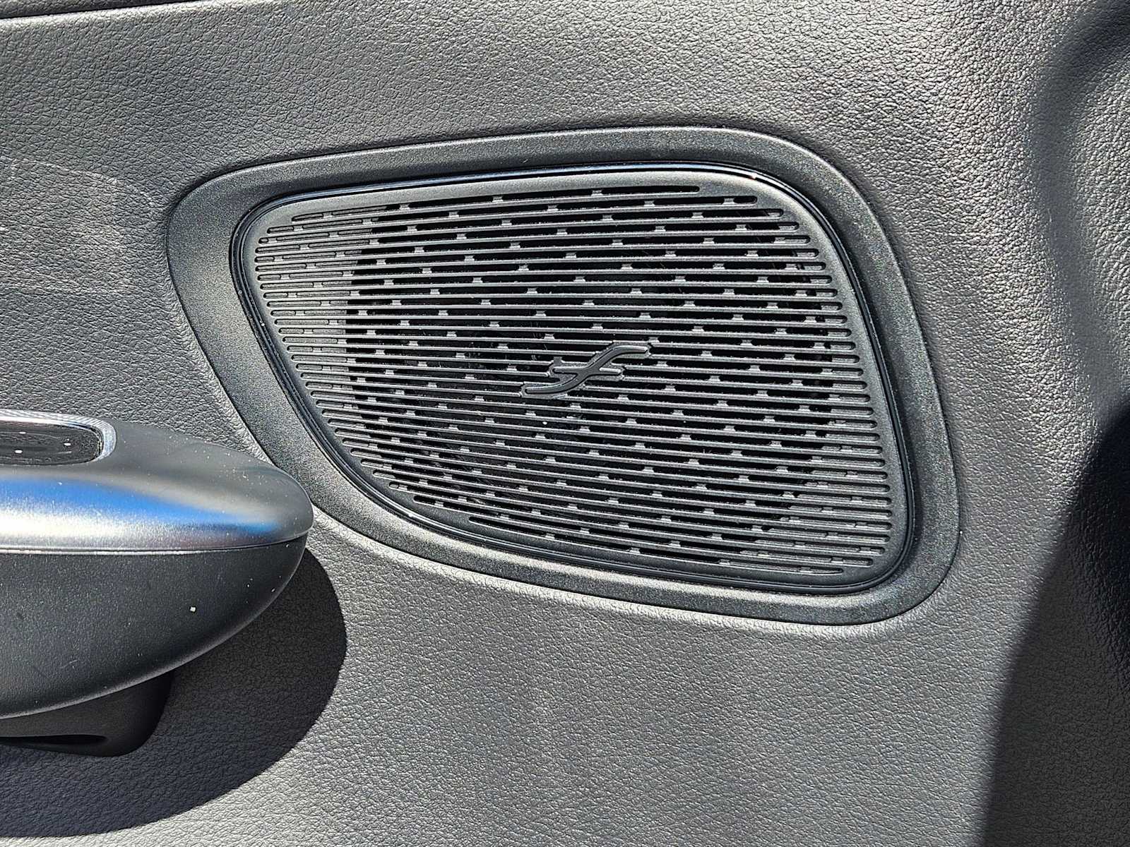 Thumbnail: 2024 Mercedes-Benz GLC - 29