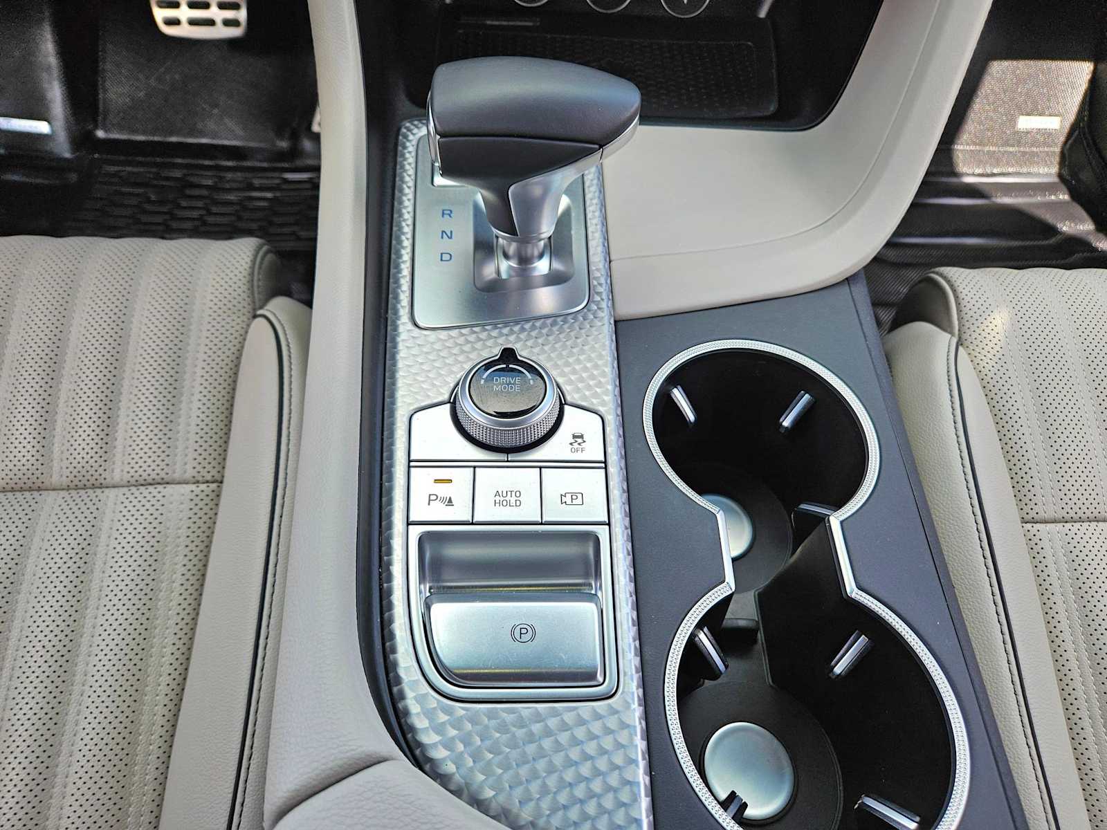 Thumbnail: 2023 Genesis G70 - 27