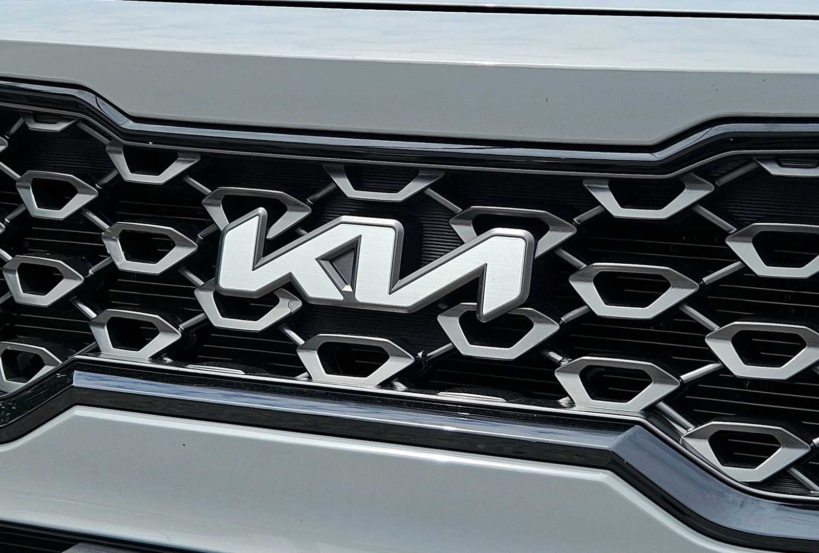 Thumbnail: 2023 Kia Sorento - 13