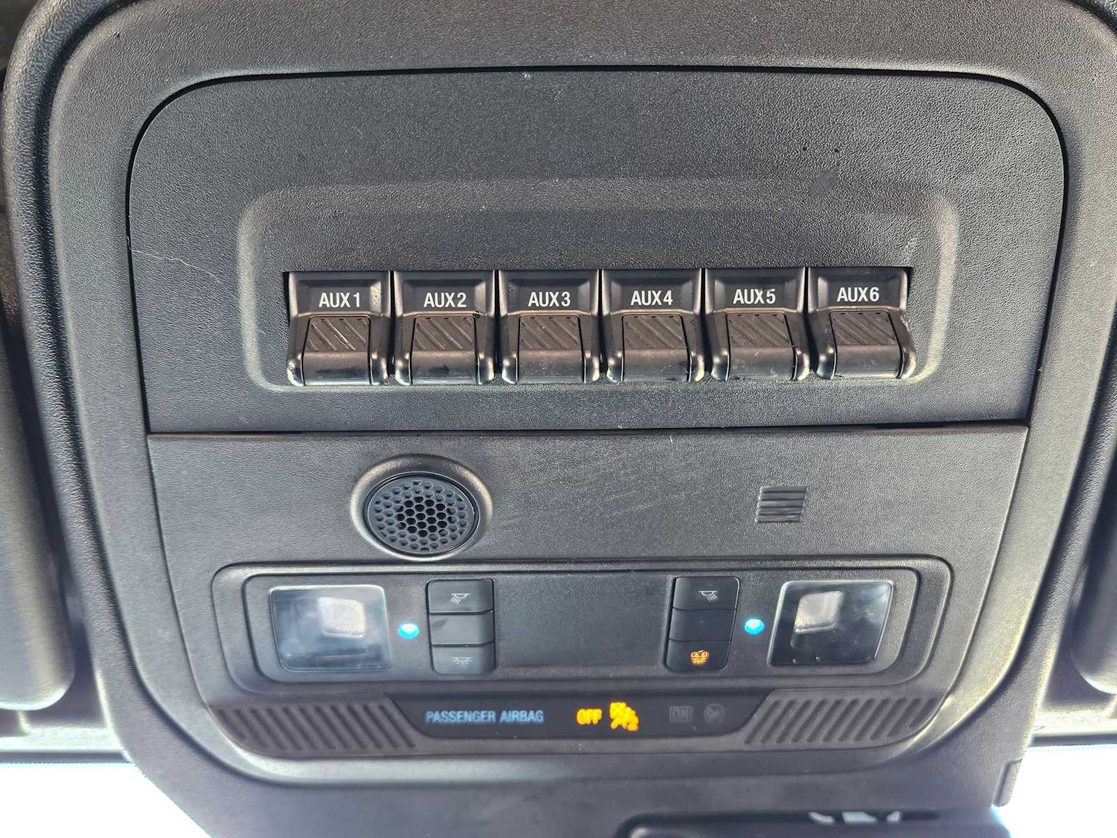 Thumbnail: 2022 Ford Bronco - 22