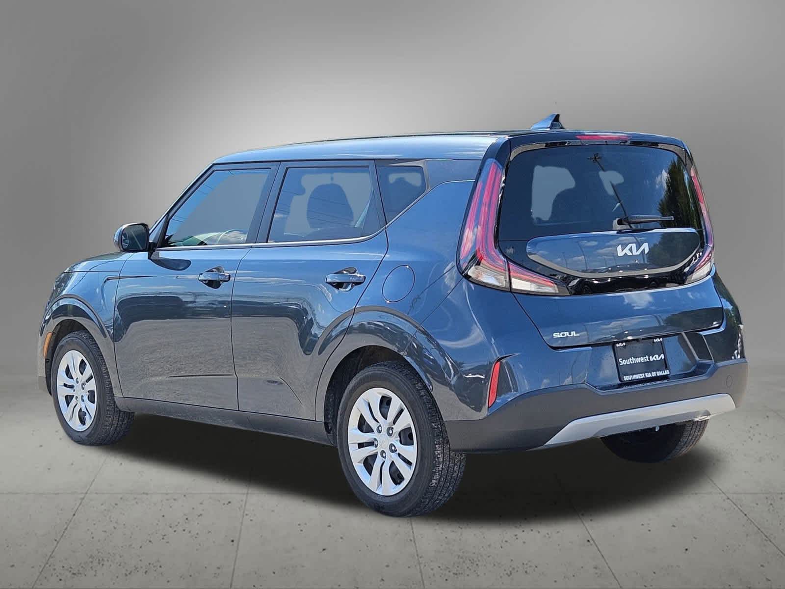 2023 Kia Soul LX photo 3