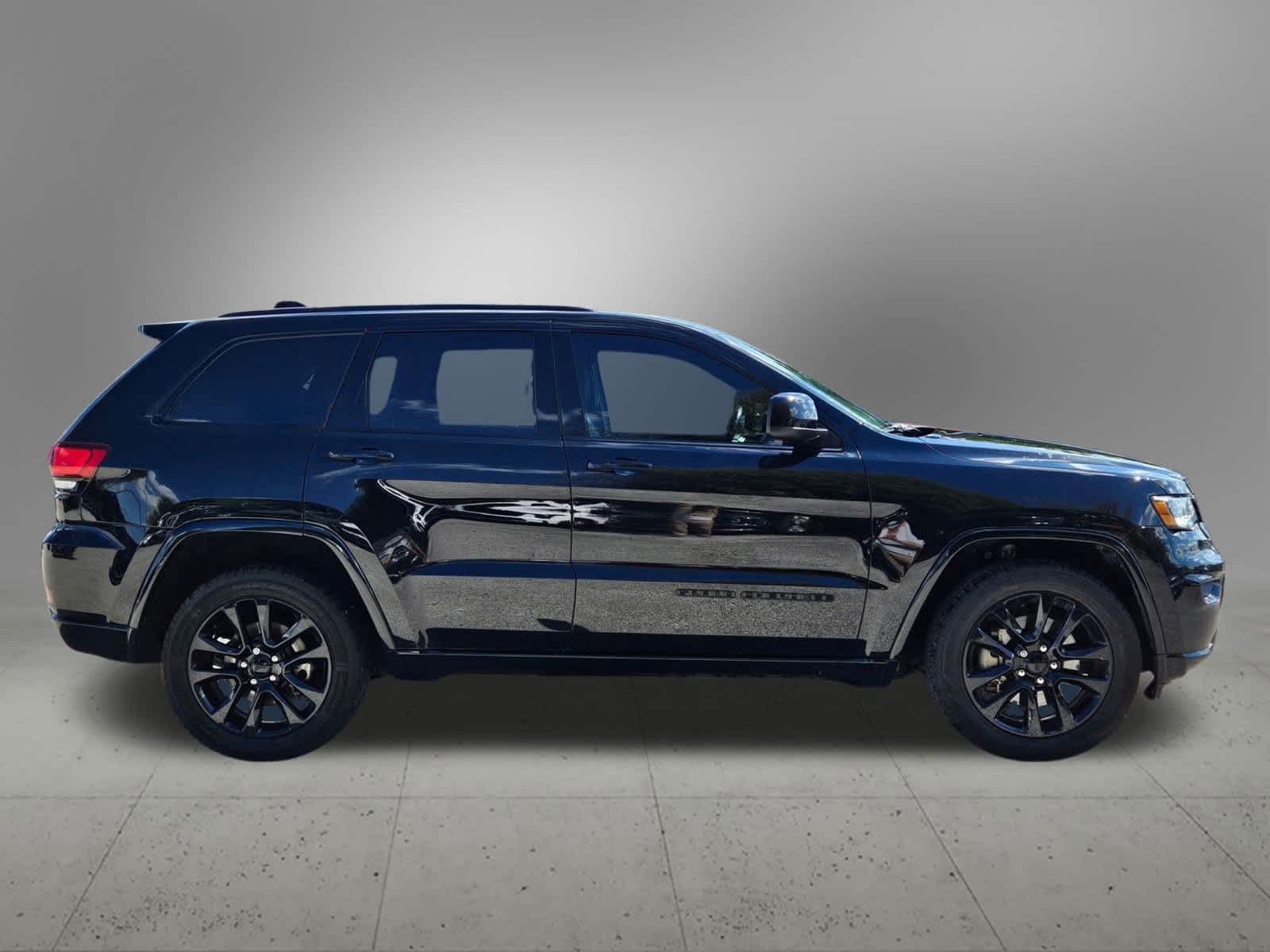 Thumbnail: 2021 Jeep Grand Cherokee - 6