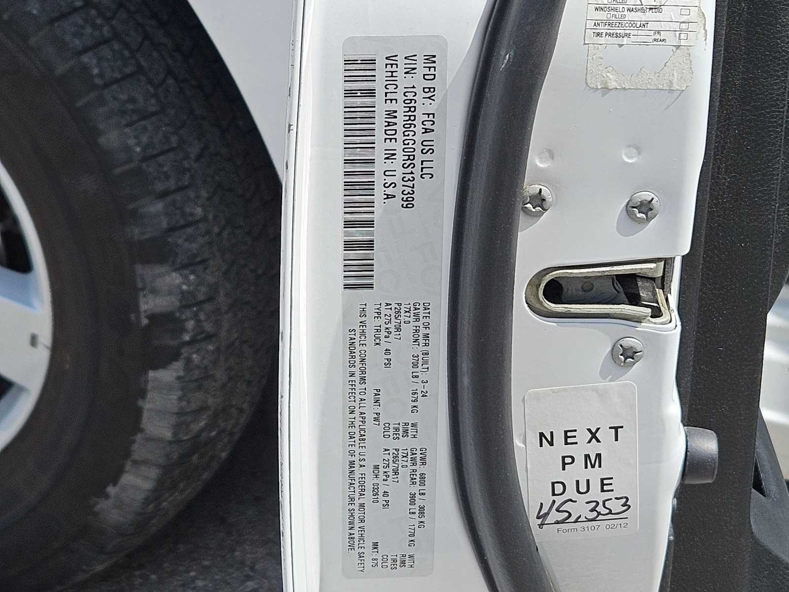 Thumbnail: 2024 RAM 1500 Classic - 29