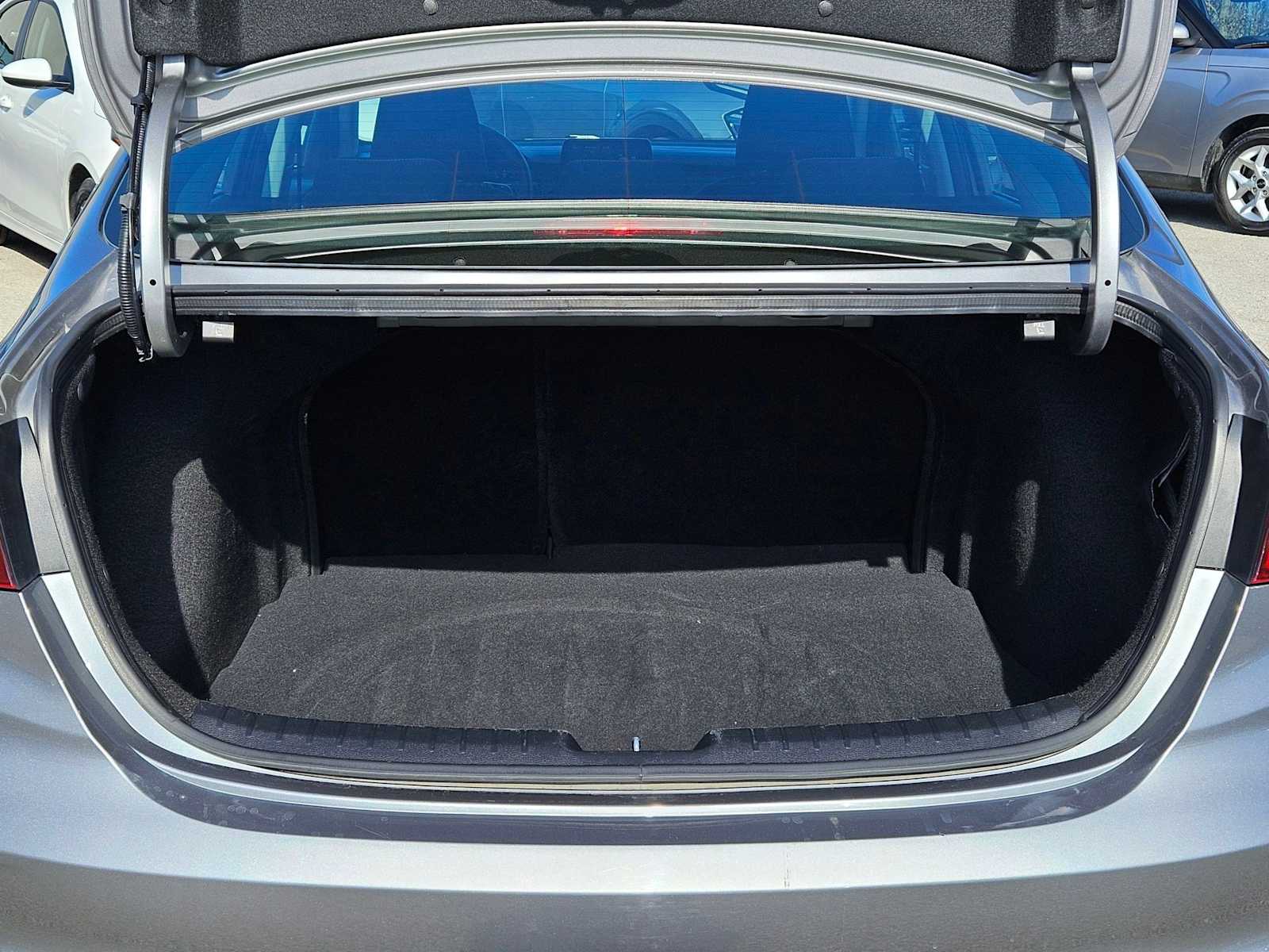 Thumbnail: 2024 Kia Forte - 33