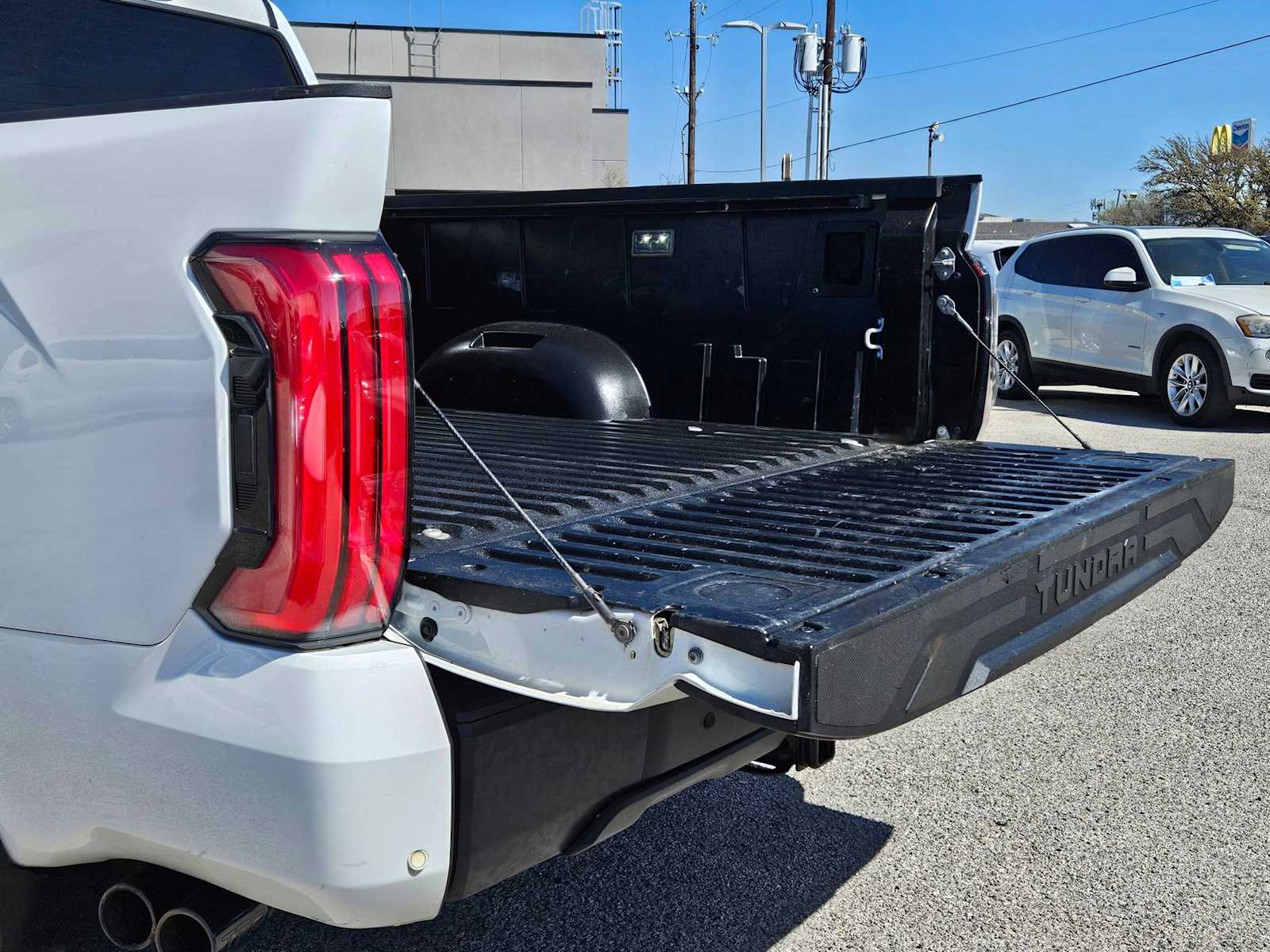 Thumbnail: 2024 Toyota Tundra - 32