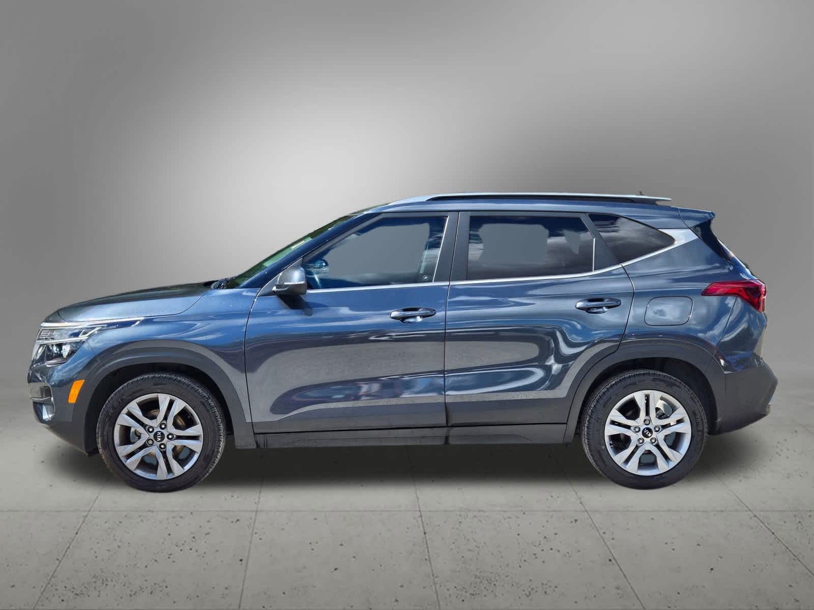 2021 Kia Seltos S photo 2