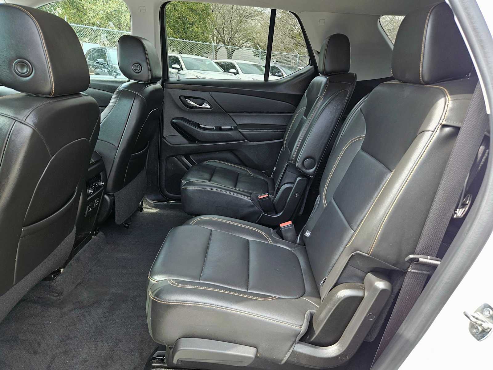 Thumbnail: 2021 Chevrolet Traverse - 18