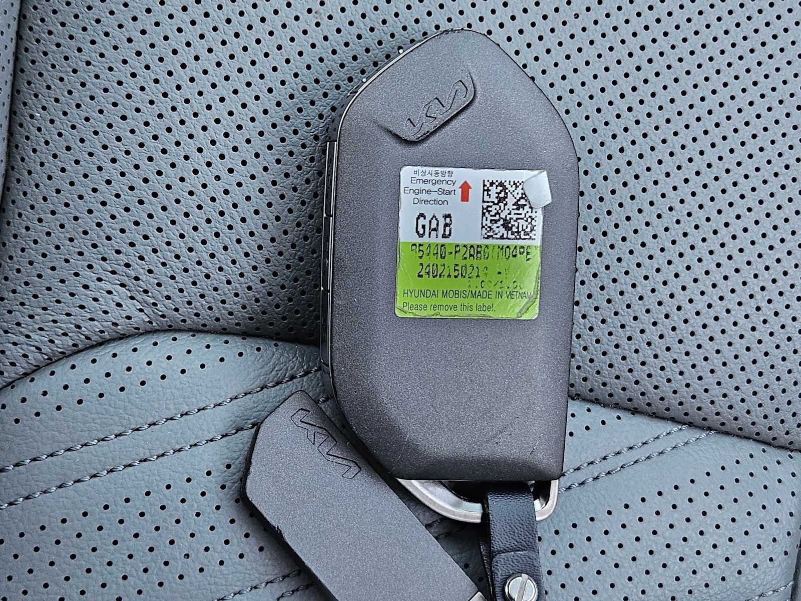 Thumbnail: 2024 Kia Sorento - 38