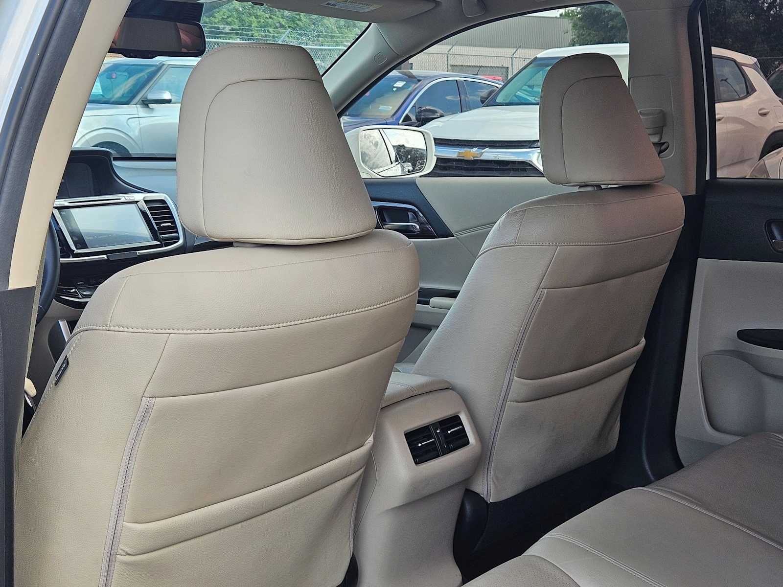 Thumbnail: 2016 Honda Accord - 18
