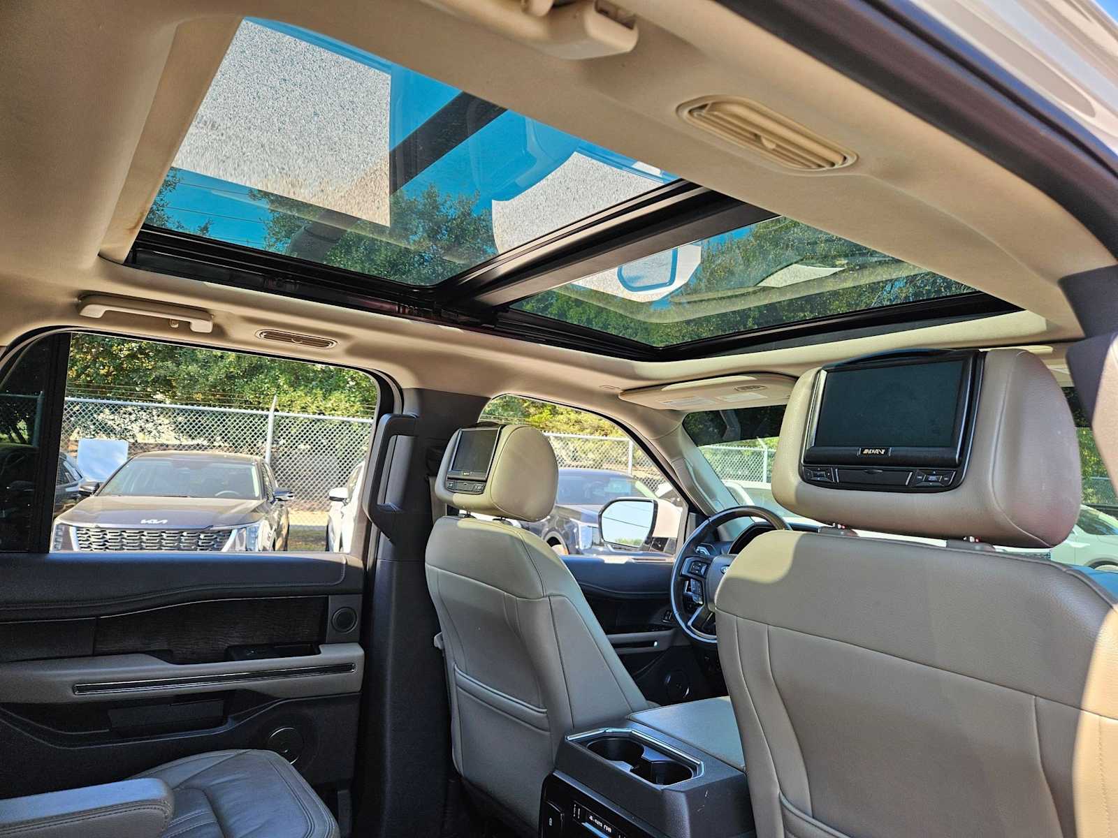 Thumbnail: 2018 Ford Expedition - 23