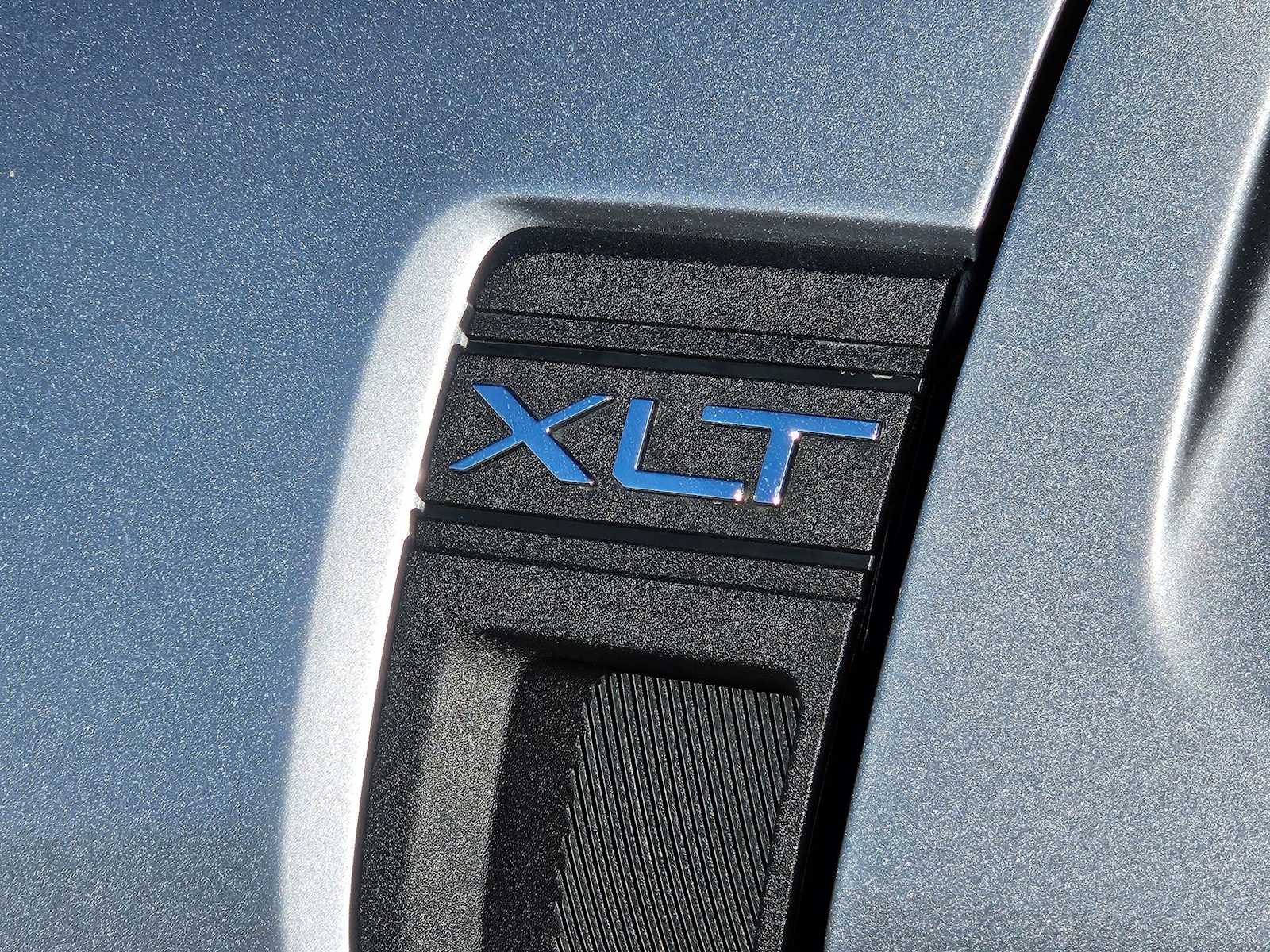 Thumbnail: 2022 Ford Maverick - 14