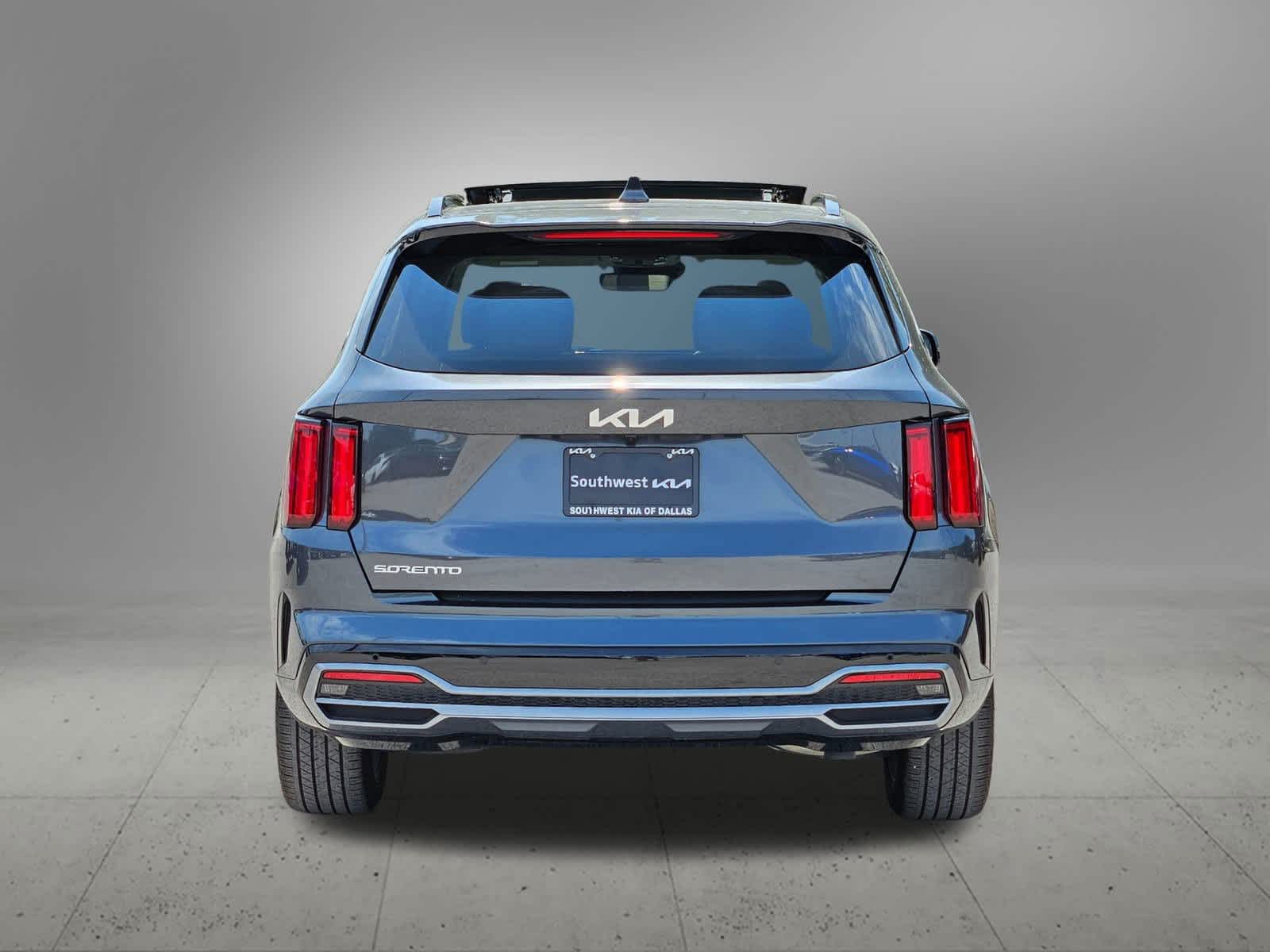 Thumbnail: 2023 Kia Sorento - 5