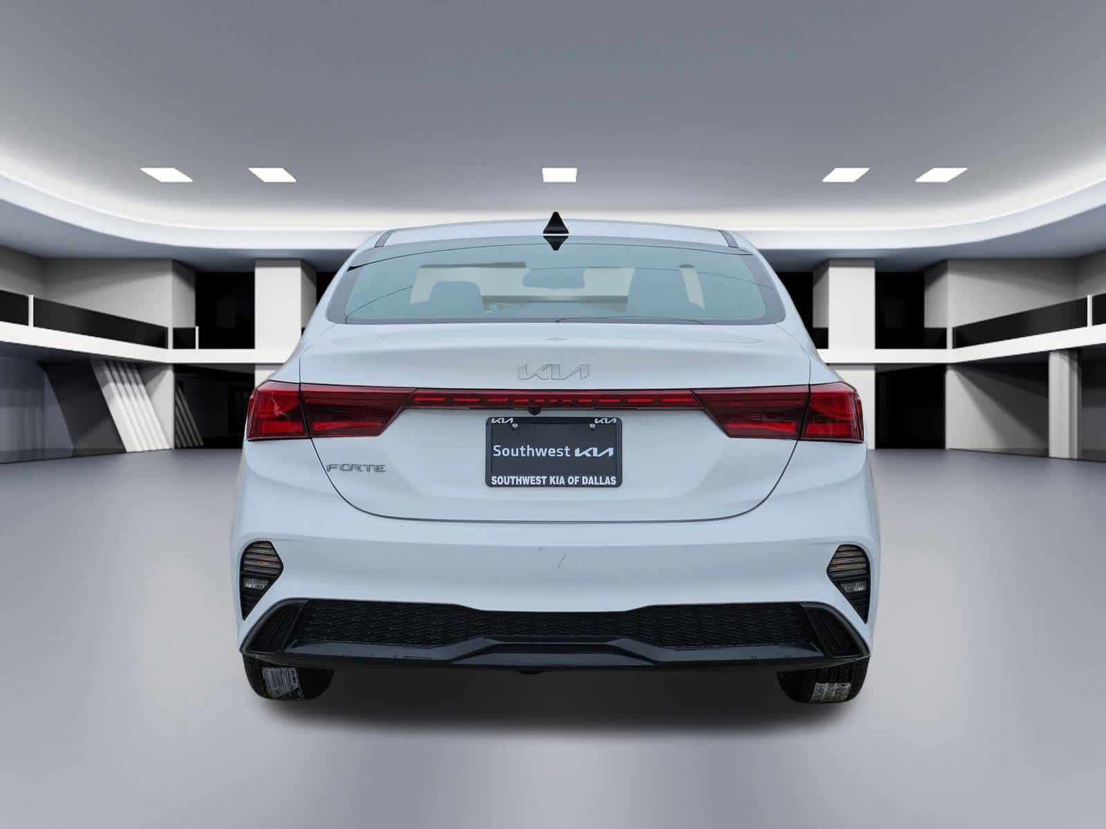 Thumbnail: 2024 Kia Forte - 4