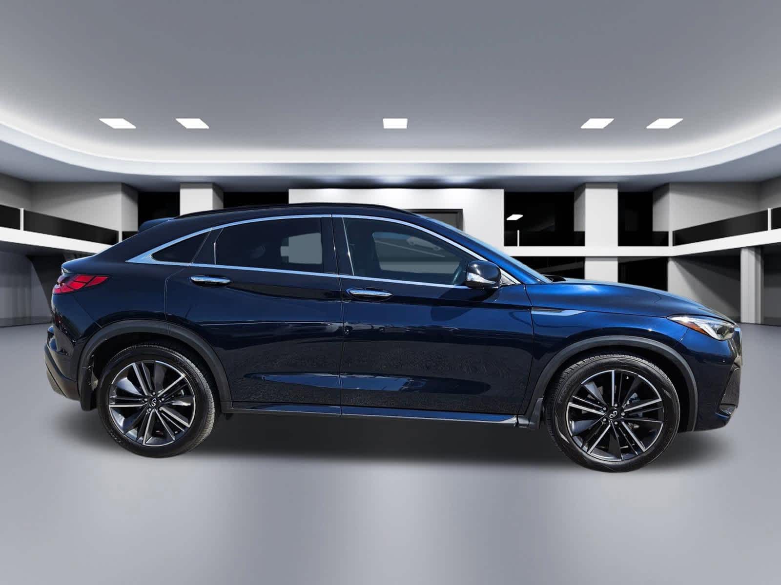 Thumbnail: 2023 INFINITI QX55 - 7