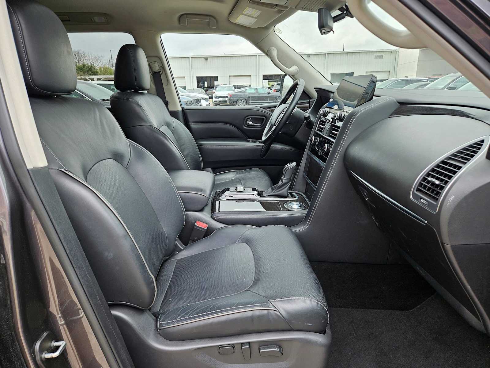 Thumbnail: 2024 INFINITI QX80 - 23