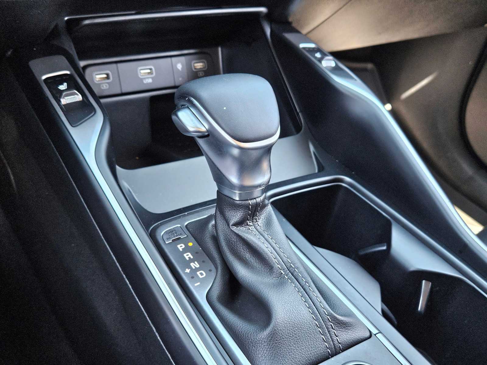 Thumbnail: 2023 Kia Sorento - 27