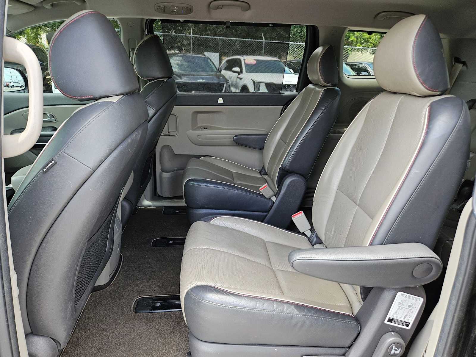 Thumbnail: 2017 Kia Sedona - 15