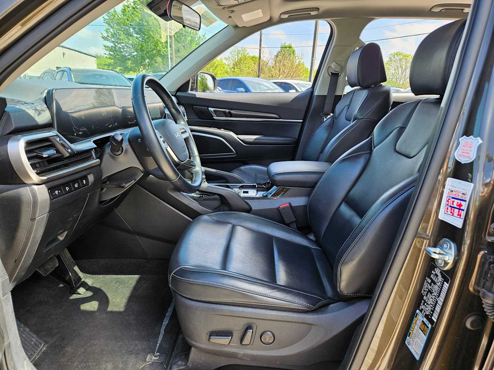 Thumbnail: 2025 Kia Telluride - 16