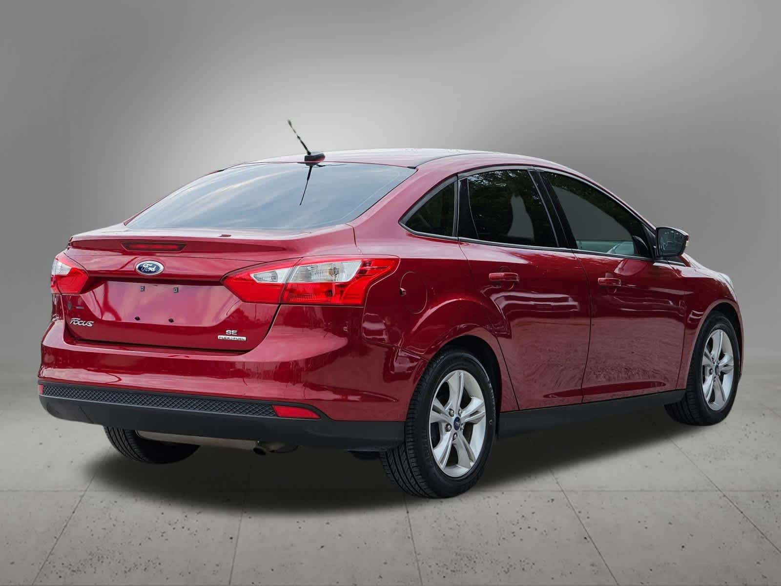 Thumbnail: 2014 Ford Focus - 6