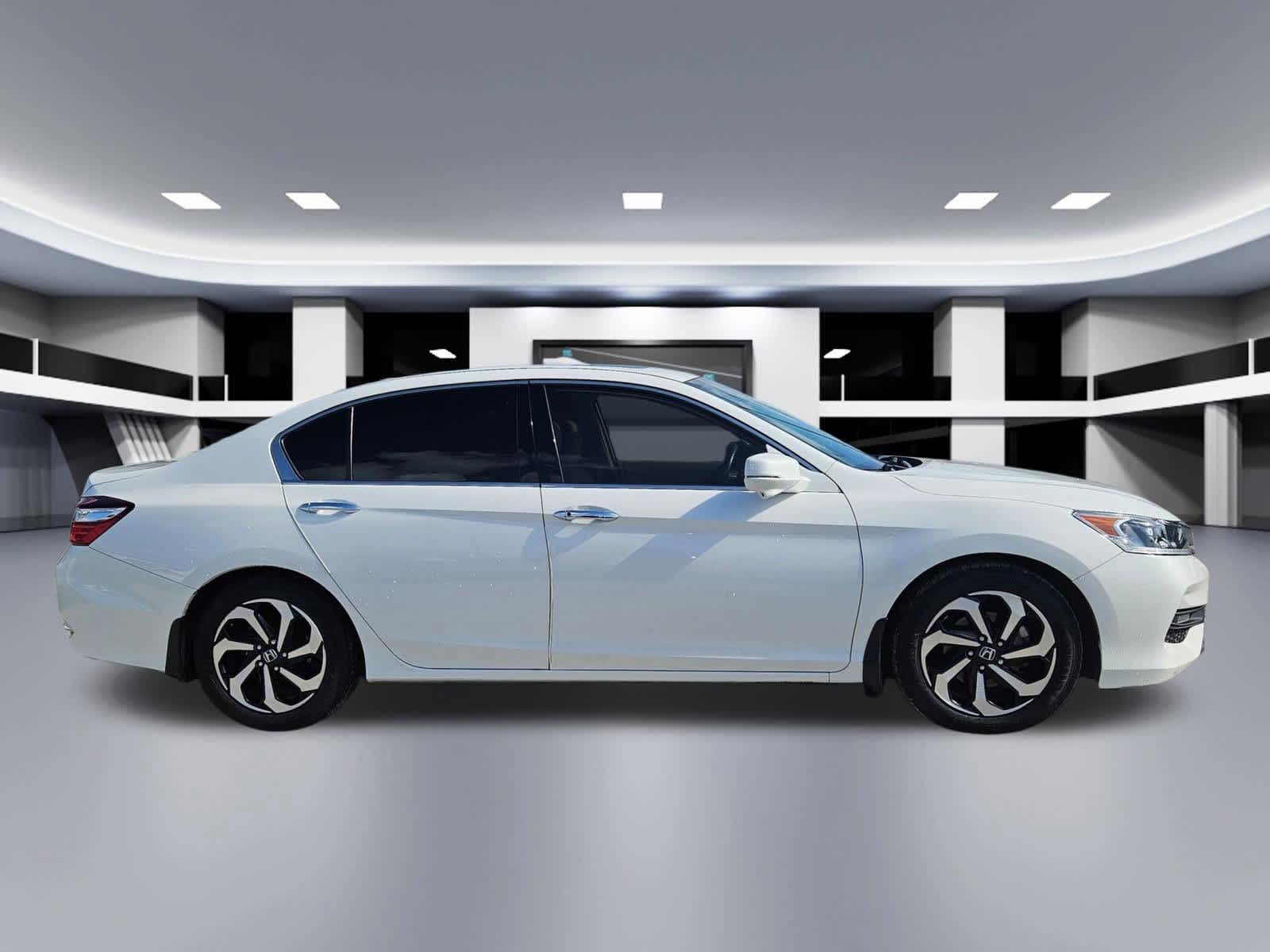 Thumbnail: 2016 Honda Accord - 7
