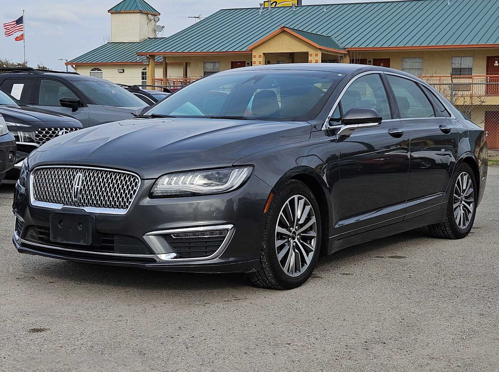 Thumbnail: 2019 Lincoln MKZ - 9