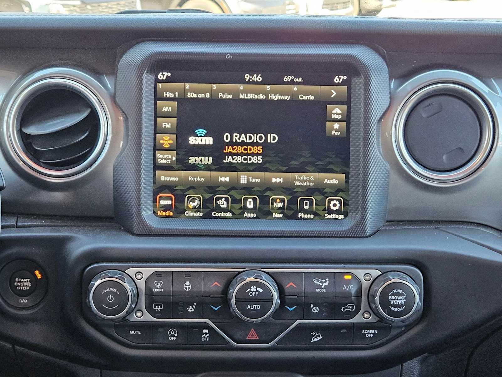 Thumbnail: 2020 Jeep Wrangler - 19