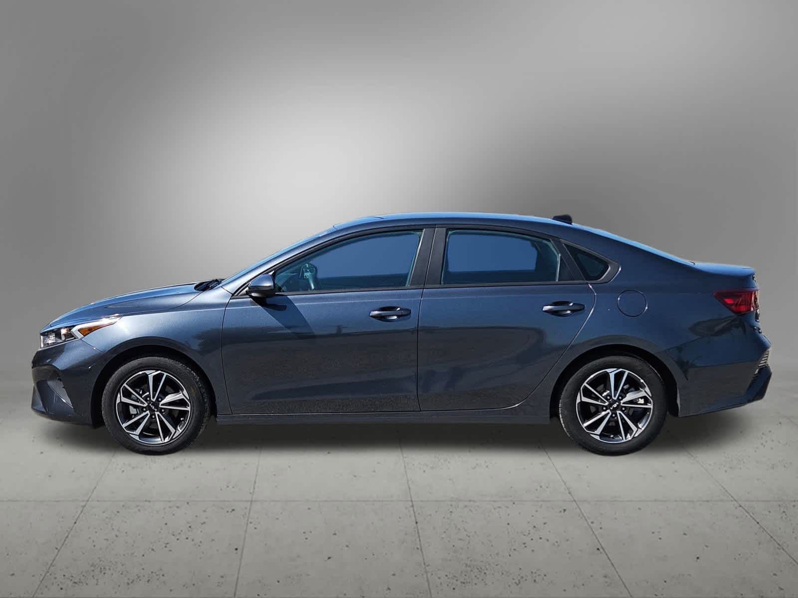 Thumbnail: 2023 Kia Forte - 2