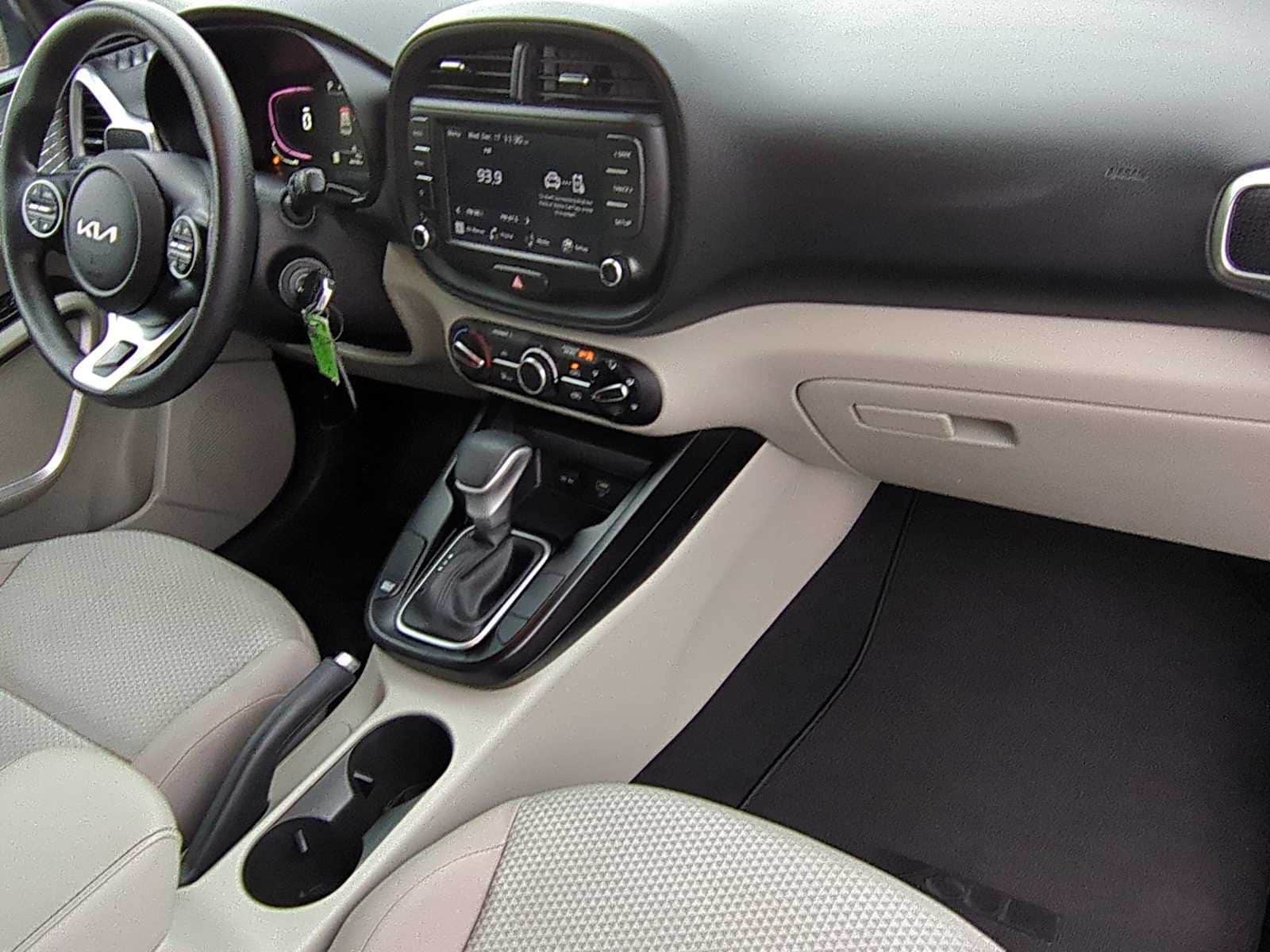 Thumbnail: 2023 Kia Soul - 26