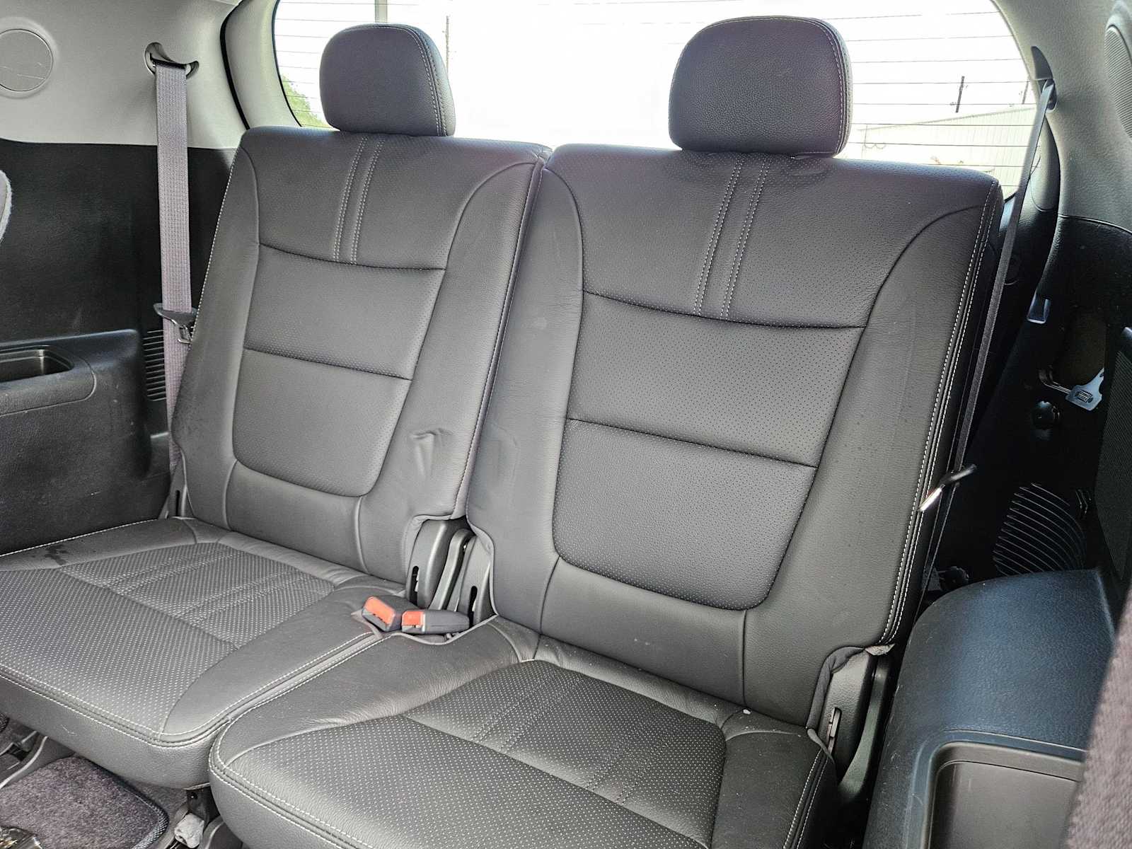 Thumbnail: 2012 Kia Sorento - 18