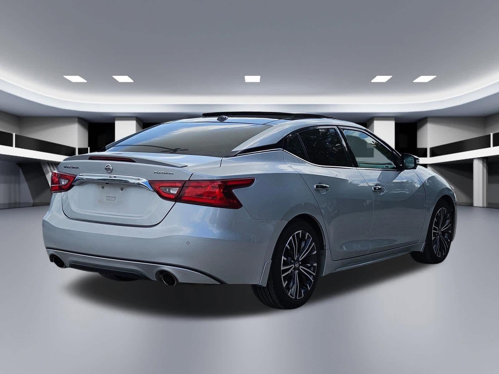 Thumbnail: 2017 Nissan Maxima - 6