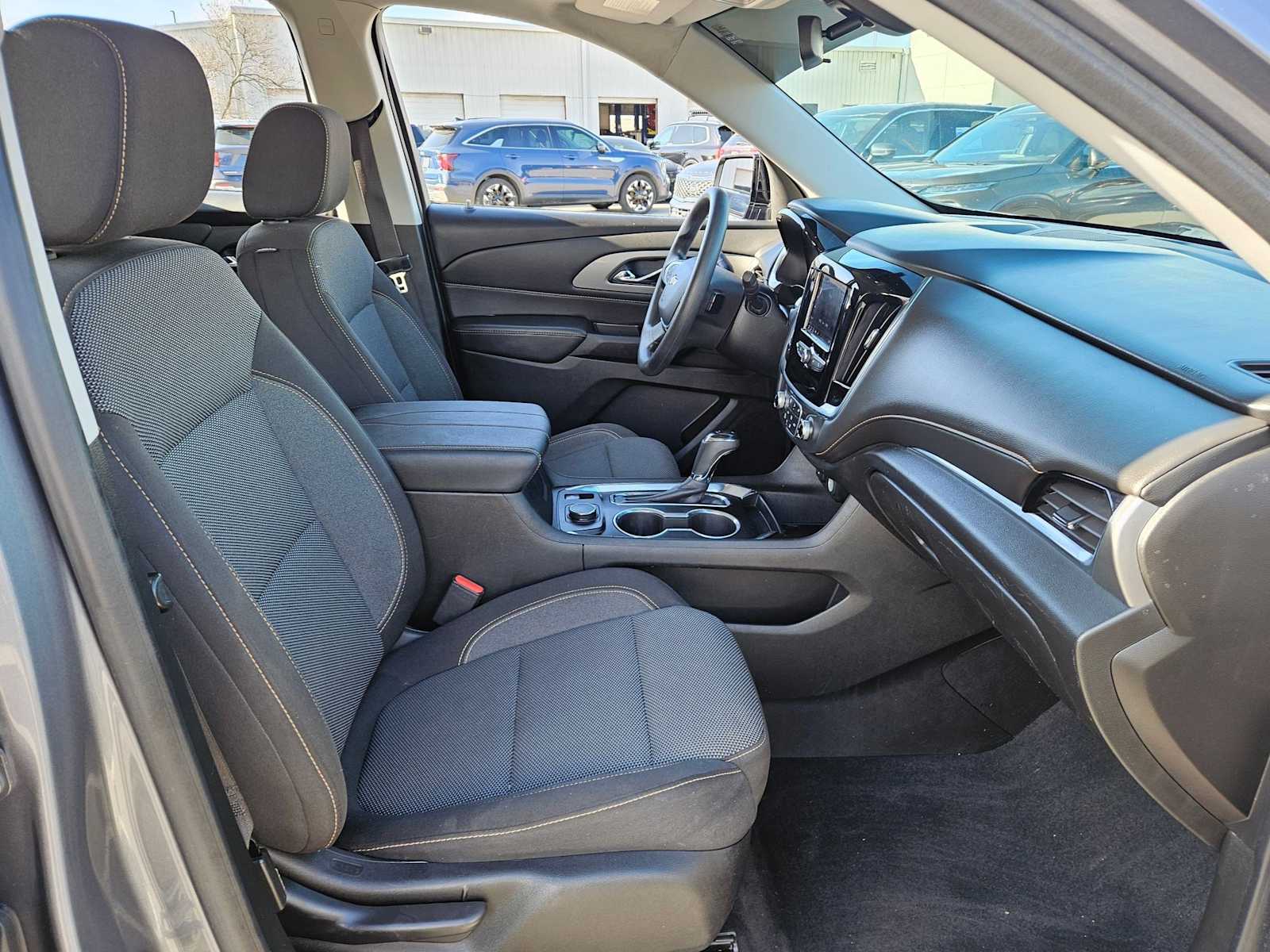 Thumbnail: 2020 Chevrolet Traverse - 22