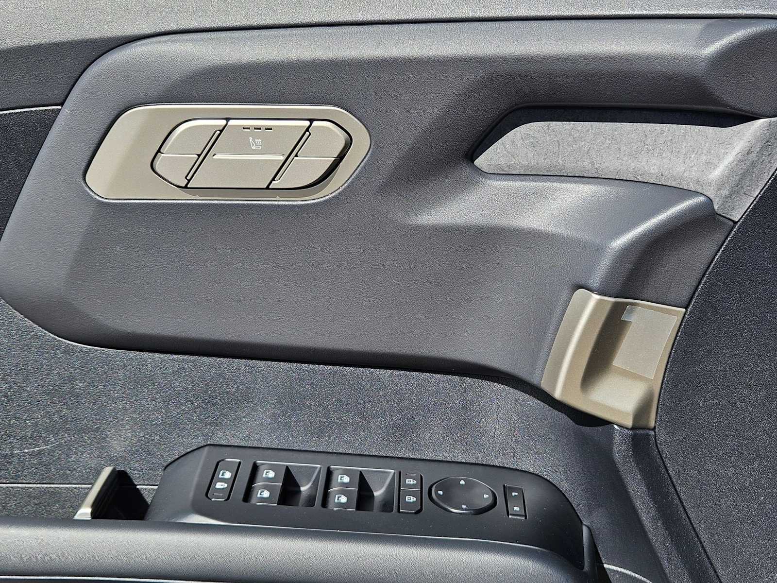 Thumbnail: 2027 Kia Telluride - 18