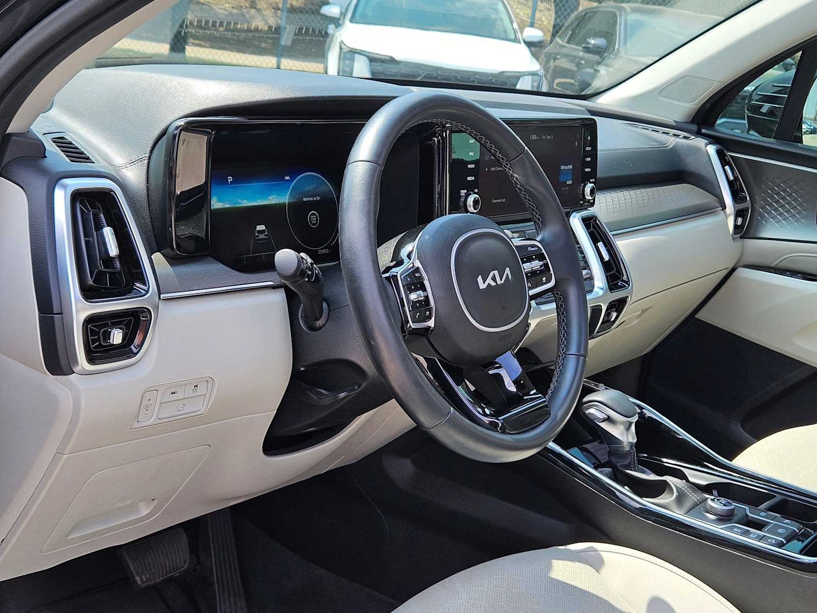 Thumbnail: 2023 Kia Sorento - 2