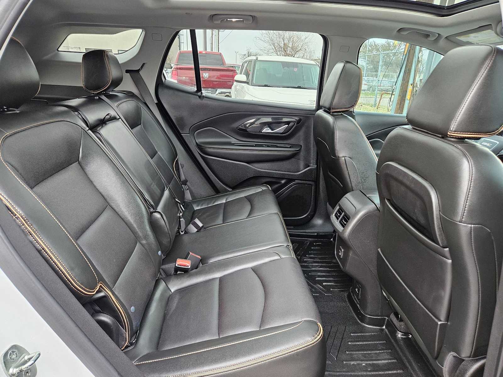 Thumbnail: 2022 GMC Terrain - 21