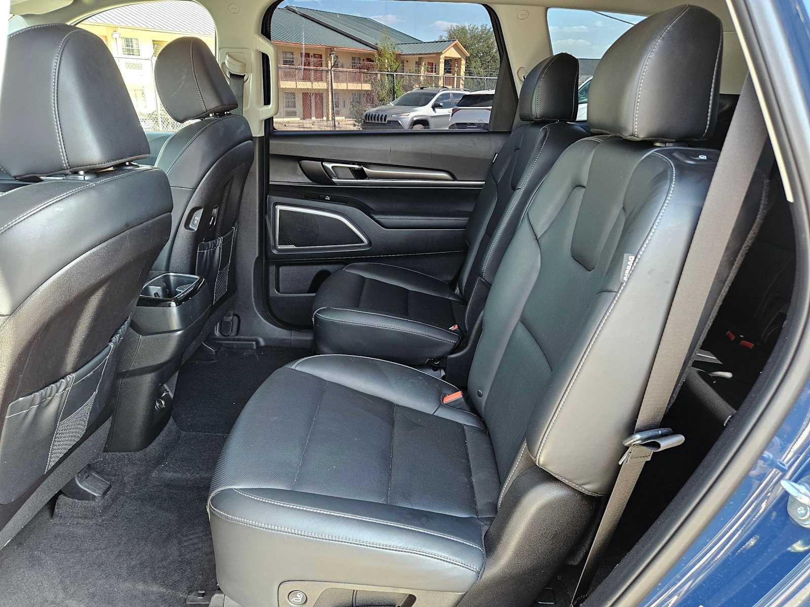 Thumbnail: 2025 Kia Telluride - 16