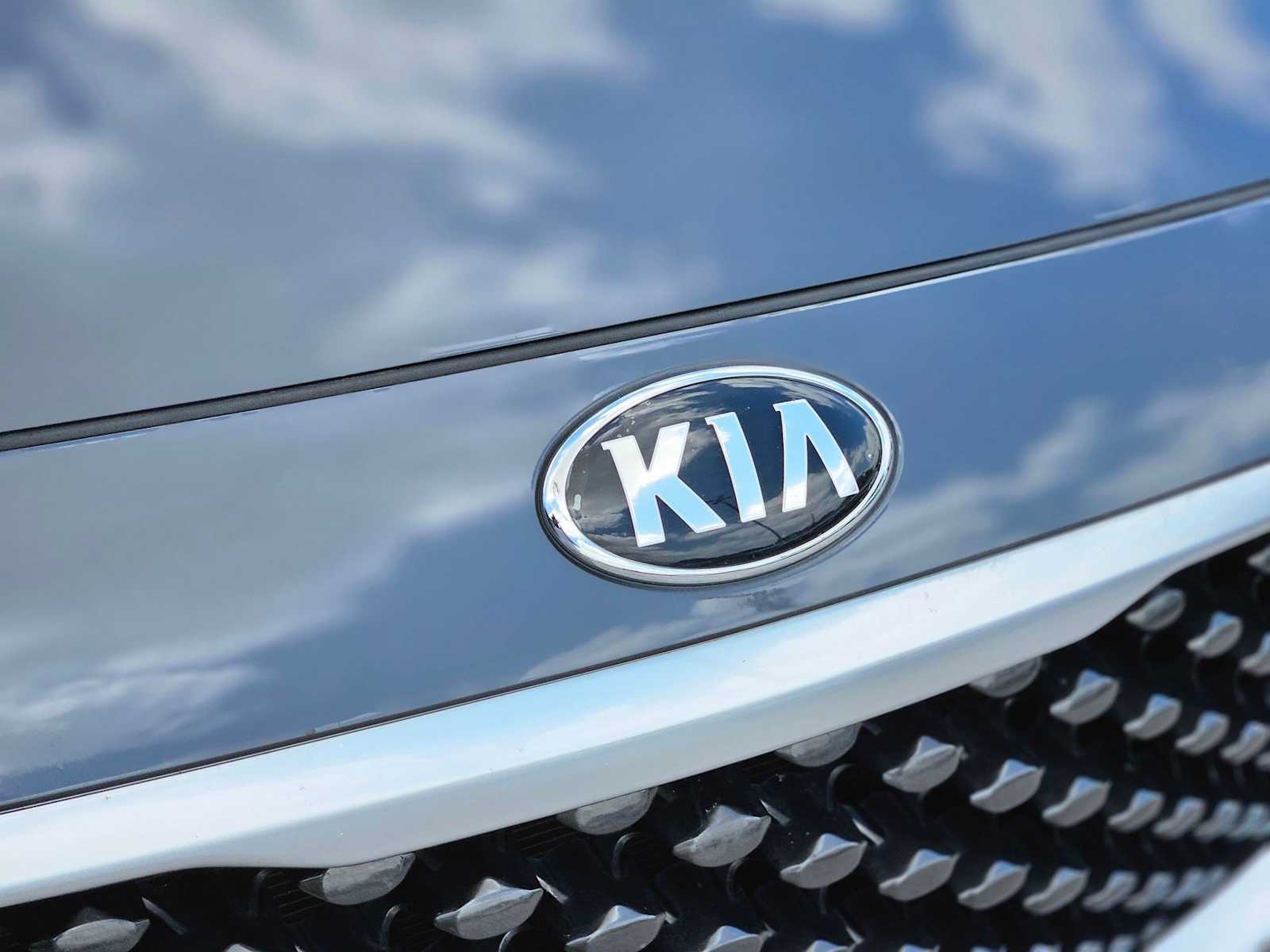 Thumbnail: 2017 Kia Sedona - 10
