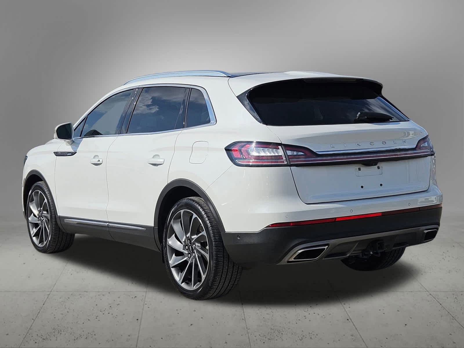 Thumbnail: 2022 Lincoln Nautilus - 3