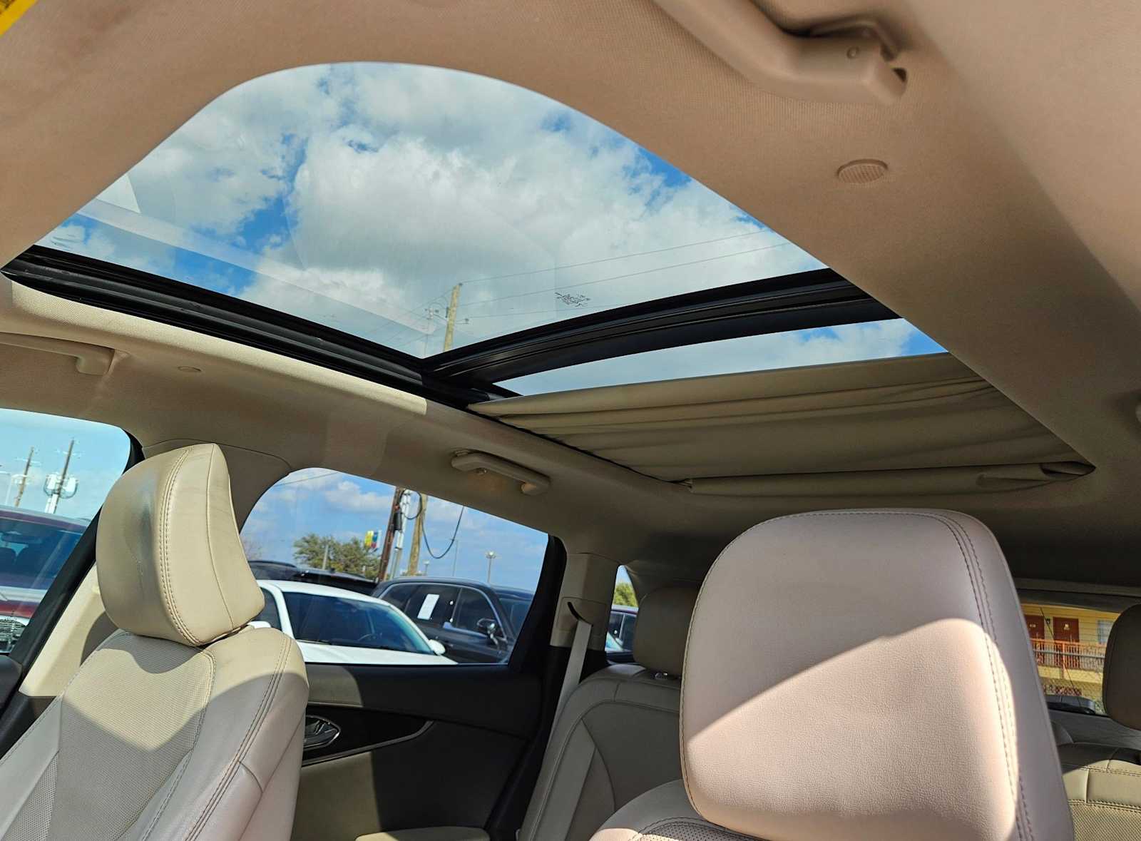 Thumbnail: 2022 Lincoln Nautilus - 18