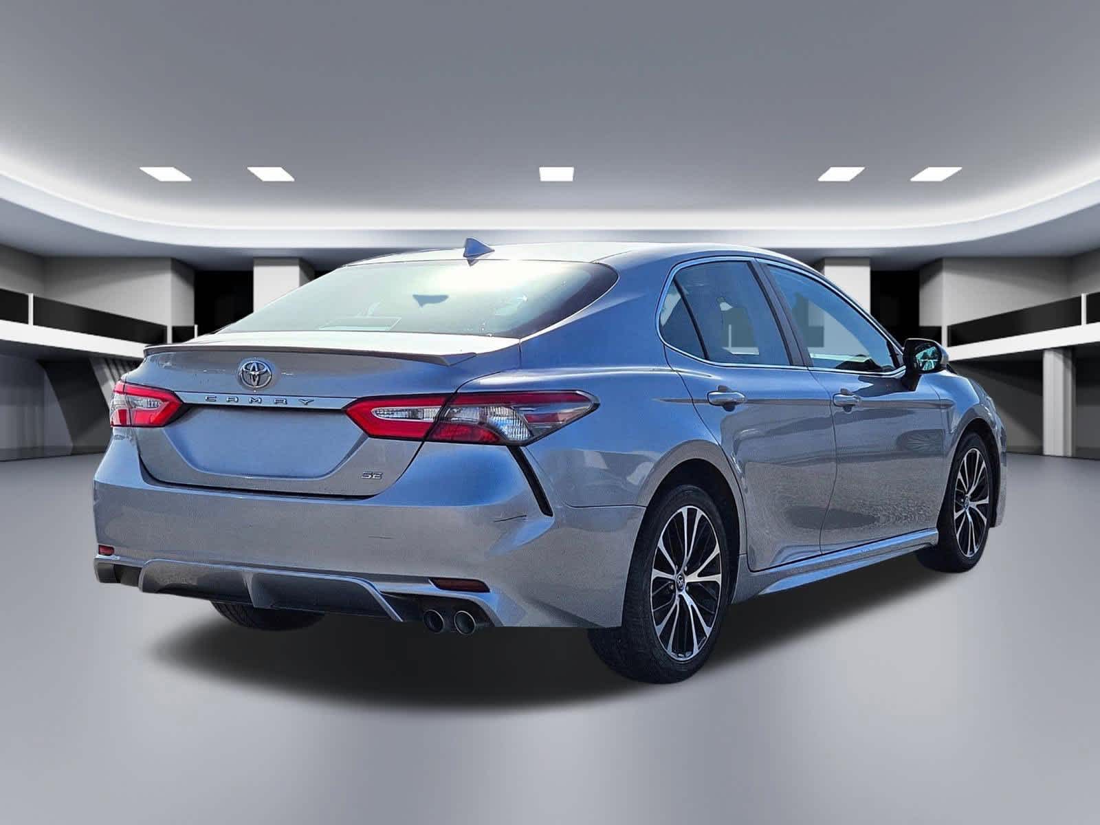 Thumbnail: 2019 Toyota Camry - 5